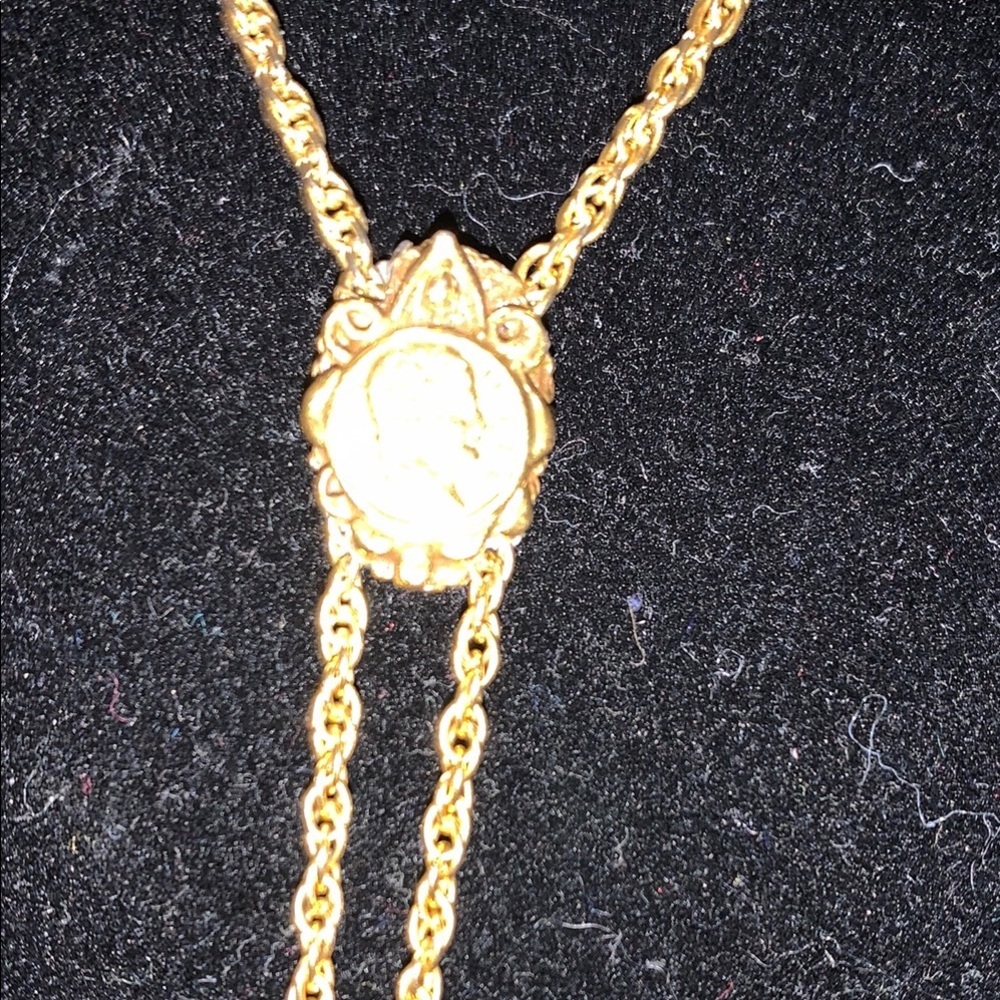 Goldette Napoleon Medallion Lockette with Vintage Aesthetic - Picture 4 of 6